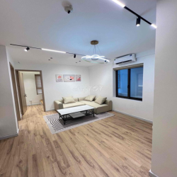 Cho Thuê Căn Góc 3 Ngủ 2 Wc ,90m2- 2 Ban Công Tại Thành Phố Giao Lưu
