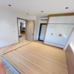 Cho Thuê Căn Góc 3 Ngủ 2 Wc ,90m2- 2 Ban Công Tại Thành Phố Giao Lưu