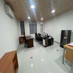 Cần Share Lại  Trệt + Lầu1+Lầu2+Lầu3 Mặt Tiền Song Hành Lakeview City