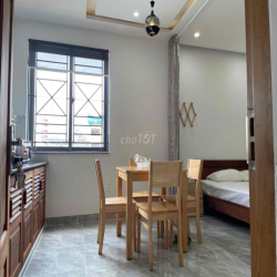 Căn hộ Studio 33m2, giá 7tr/1tháng , tull nội thất, có thang máy