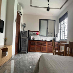 Căn hộ Studio 33m2, giá 7tr/1tháng , tull nội thất, có thang máy