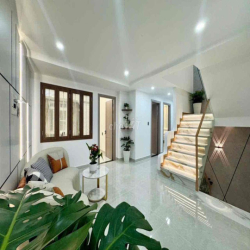 Cho thuê căn hộ Penthouse Sky Garden 3,PMH Q7,4PN full nt giá 4000$