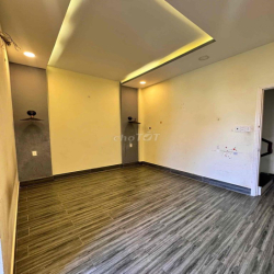 NHÀ 4 TẦNG 4PN 5WC NGAY GẦN LÒ LU  GẦN VIN