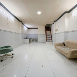 cho thuê văn phòng khu vực vòng xoay hảng xanh