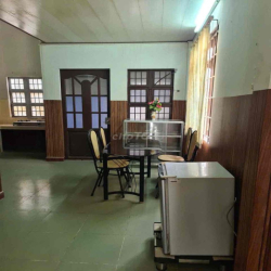 Cho thuê nhà trong khu Ngọc Vân-Giá 4tr/tháng