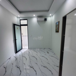 Trống phòng full nội thất ,mặt tiền Bùi Văn Ba , Q7