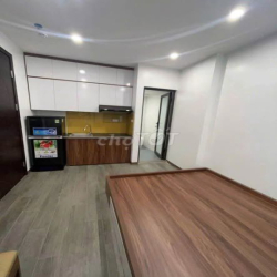 cho thuê nhà 7 tầng Cầu Giấy - dòng tiền 2,5 tỷ/năm