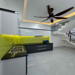 🏡CHO THUÊ NHÀ PHỐ LIỀN KỀ HẺM 8M  :GIÁ 18tr🍓4pn 5vc + sân thượng