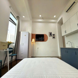 [PHÚ NHUẬN] CĂN HỘ FULL NỘI THẤT - NGAY TRUNG TÂM - GIÁ TỐ - THANG MÁY