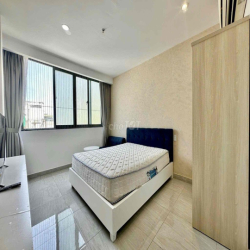 Thang Máy - Hầm Xe - Studio Cửa Sổ - 35m2 -Ngay Vòng Xoay Ngô Gia Tự