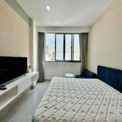 Thang Máy - Hầm Xe - Studio Cửa Sổ - 35m2 -Ngay Vòng Xoay Ngô Gia Tự