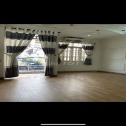 Cho thuê nhà nguyên căn mặt tiền