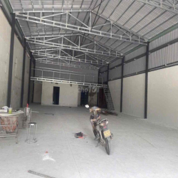 Xưởng mới xây gần Thành Phố Mới, Dt 13,4x30m (có văn phòng,gác)