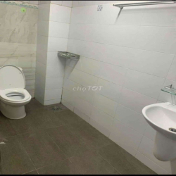 Cho thuê nhà nguyên căn.Đường Trần Quốc Thảo. Phường Võ Thị Sáu. Q3