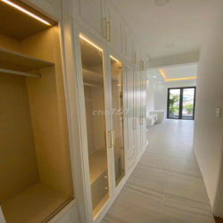 CỰC PHẨM - SIÊU XINH 91A NGUYỄN TRỌNG TUYỂN, P.15, PHÚ NHUẬN - DTSD 40