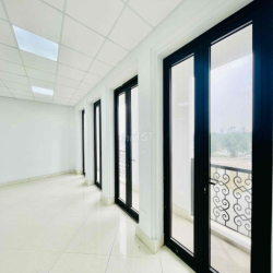 Cho thuê văn phòng tại Xã Đàn 160m2 giá 30t view cực đẹp giá siêu rẻ