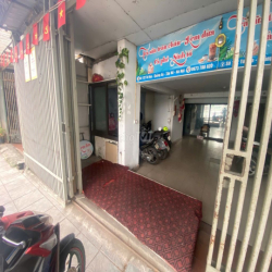 Cho thuê Căn Hộ vừa ở vừa Kinh Doanh. View Hồ.