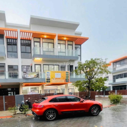 còn 1 phòng giá tốt cho ai nhanh tay.