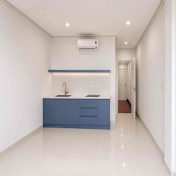 9 Chủ cho thuê căn 1PN bancong đầy đủ nội thất ngay CV Làng Hoa