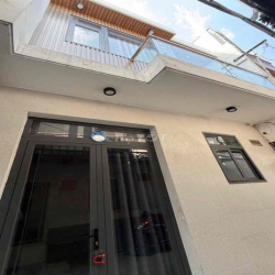 Nhà HXH nguyên căn sạch -đẹp Ngay Chợ Tân Trụ P15