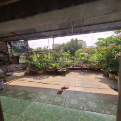 Cho thuê nhà 2 mặt tiền trước – sau số 763 Nguyễn Kiệm, P.3, Gò Vấp.