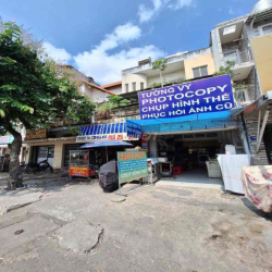 Cho thuê nhà 2 mặt tiền trước – sau số 763 Nguyễn Kiệm, P.3, Gò Vấp.