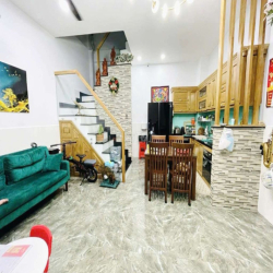Nhà thuê Trương Định. Quận Tân Bình (2pn,3wc). Dtsd 75m2