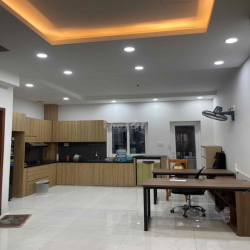 Nhà full nội thất cho thuê 16tr/ tháng LH Hương