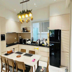 NHÀ PHỐ MERITA KHANG ĐIỀN 4 PHÒNG FULL NỘI THẤT AN NINH GẦN CAO TỐC