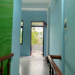 Nhà 2 tầng 3Pn đường Nguyễn Dục, Hoà Quý