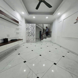 Cho thuê nhà phố Thượng Thanh, 32m x 5 tầng, nhà mới, full đồ, ở ngay