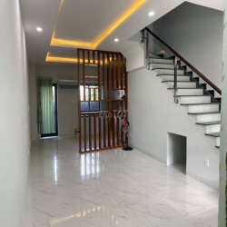 Nhà phố KDC River Park Quận 9 - Nhà  chính chủ - Nội thất cơ bản