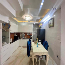 cho thuê nhà 254 / lê văn thọ p9 gv (4m x 16m)  lửng , 2lầu , 4pn ,5wc