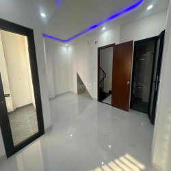 Cho Thuê Nhà Mới Xây Hẻm Xe Tải Đường Điện Biên, Q. Bình Thạnh,  DT144