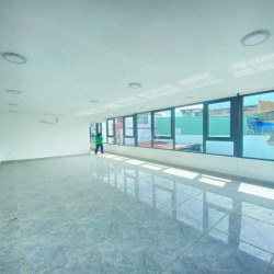 CHO THUÊ NHÀ 2 MẶT TIỀN BÀN CỜ, QUẬN 3, DT 5x15M, TRỆT 3 LẦU, GIÁ 70TR