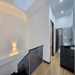 NHÀ ĐẸP MẶT TIỀN TRUNG TÂM GIÁ RẺ NHƯ KIỆT