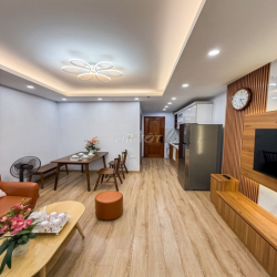 CC cho thuê căn hộ mới, nội thất hiện đại ô tô đỗ cửa Vũ Thạnh Đống Đa
