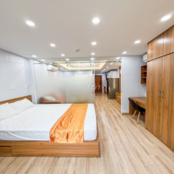 CC cho thuê căn hộ mới, nội thất hiện đại ô tô đỗ cửa Vũ Thạnh Đống Đa
