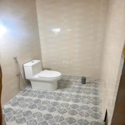 (7tr) Cho Thuê Nhà Nguyên Căn , Hẻm Xe Hơi , Phước Long B - Q9