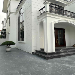 BIỆT THỰ CHHO THUÊ