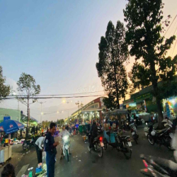 Cho thuê nhà mặt tiền kinh doanh chợ thực phẩm Hồng Ngự