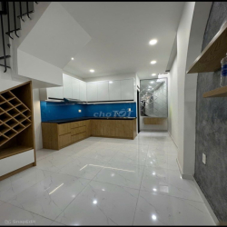 Mình cho thuê căn hộ nữ ở FULL NỘI THẤT