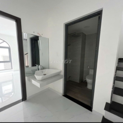 Mình cho thuê căn hộ nữ ở FULL NỘI THẤT