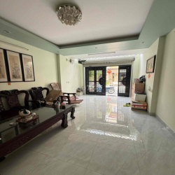 🟣🟣🟣🟣🟣  NHÀ CÓ NỘI THẤT ĐƯỜNG XE TẢI 1979 GIÁ 12 🟣🟣🟣🟣🟣