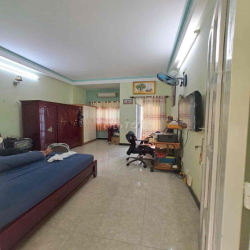 🟣🟣🟣🟣🟣  NHÀ CÓ NỘI THẤT ĐƯỜNG XE TẢI 1979 GIÁ 12 🟣🟣🟣🟣🟣