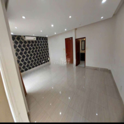 biệt thự giá rẻ 8 x 20 có 6pn 6wc có sân đậu ô tô 