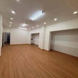 Nhà 3 Lầu mặt tiền Lâm văn Bền đoạn kinh doanh tốt