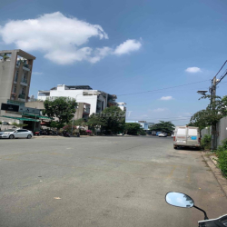 Cho thuê nhà KDC An Sương, đường 30m, 4pn, 1 phòng thờ, 5wc, THT, Q12