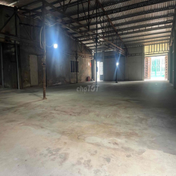 Cho Thuê Xưỡng 300m2 đường xe tải , ấp 2 xtt 1/ phan văn hớn