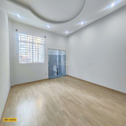 CHO THUÊ NHÀ 100m2 5pn Đối Diện Vạn Phúc